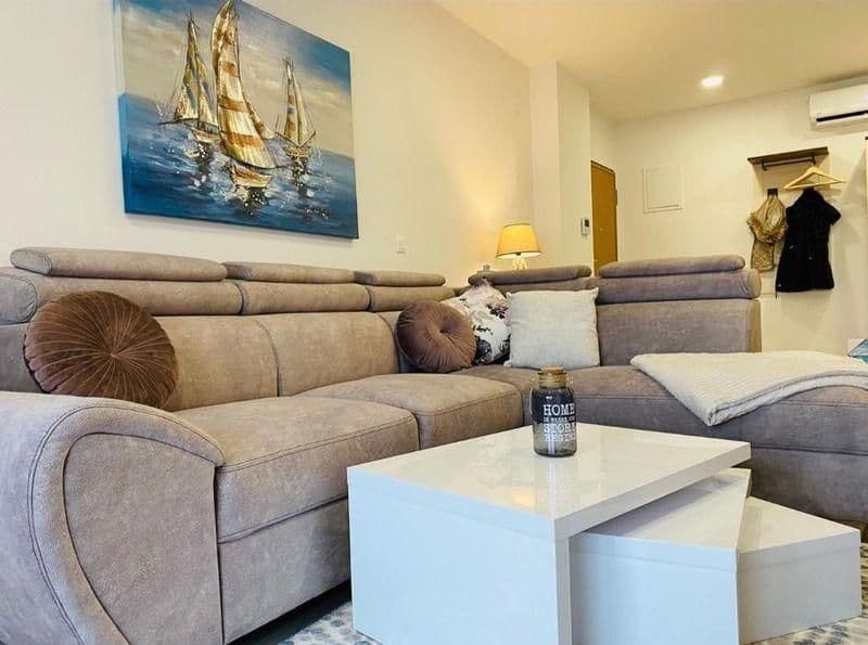 Makarska, apartamento amueblado de dos dormitorios con vistas al mar 72,50m2