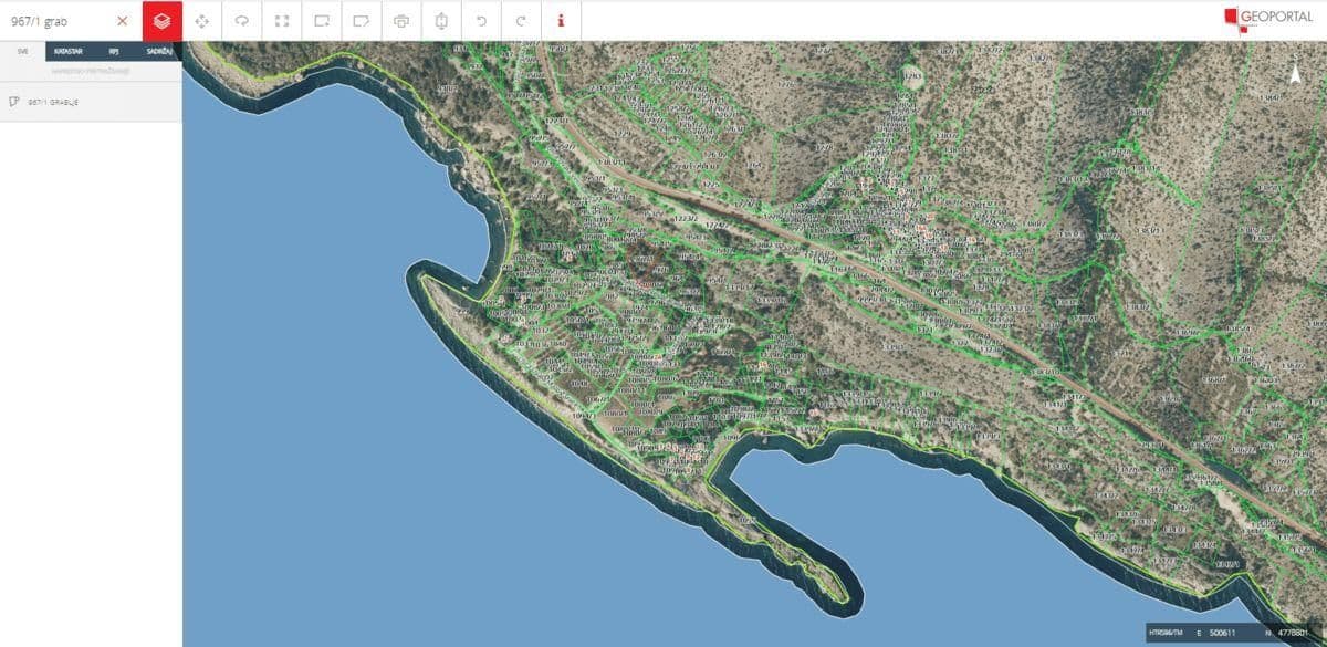 Zaraće, Hvar, stavební pozemek 80m od moře